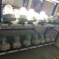 SW7120平台灯 防水防尘灯70W,100W,150W